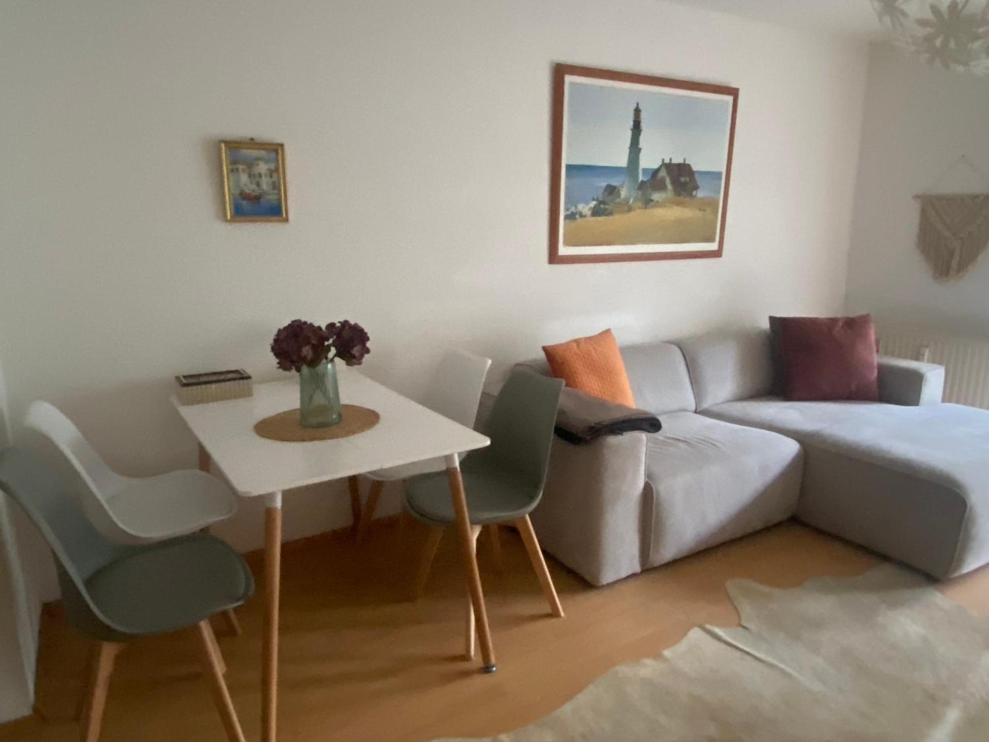 In Saarbruecken Stadtnahe Gemuetliche Wohnung Am Deutsch-Franzoesischen Garten Luaran gambar